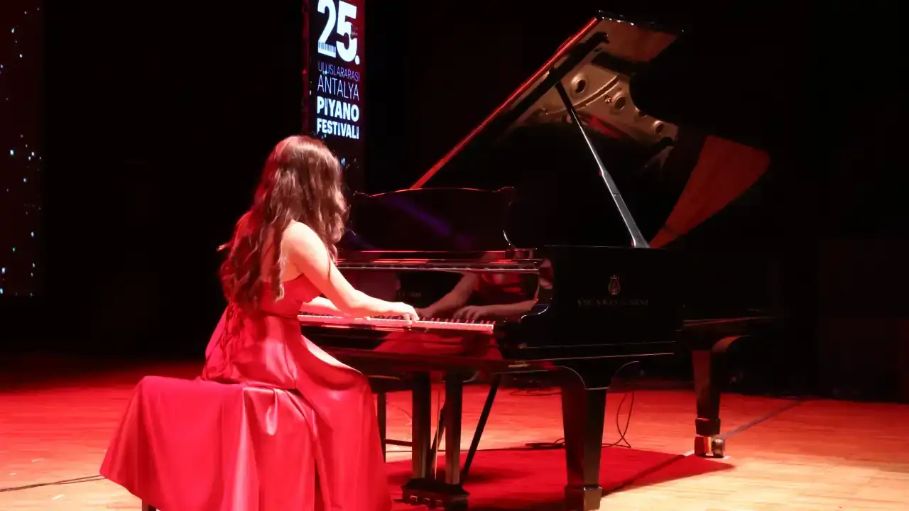 Antalya Piyano Festivali’nde Genç Yetenekler Büyüledi! 4